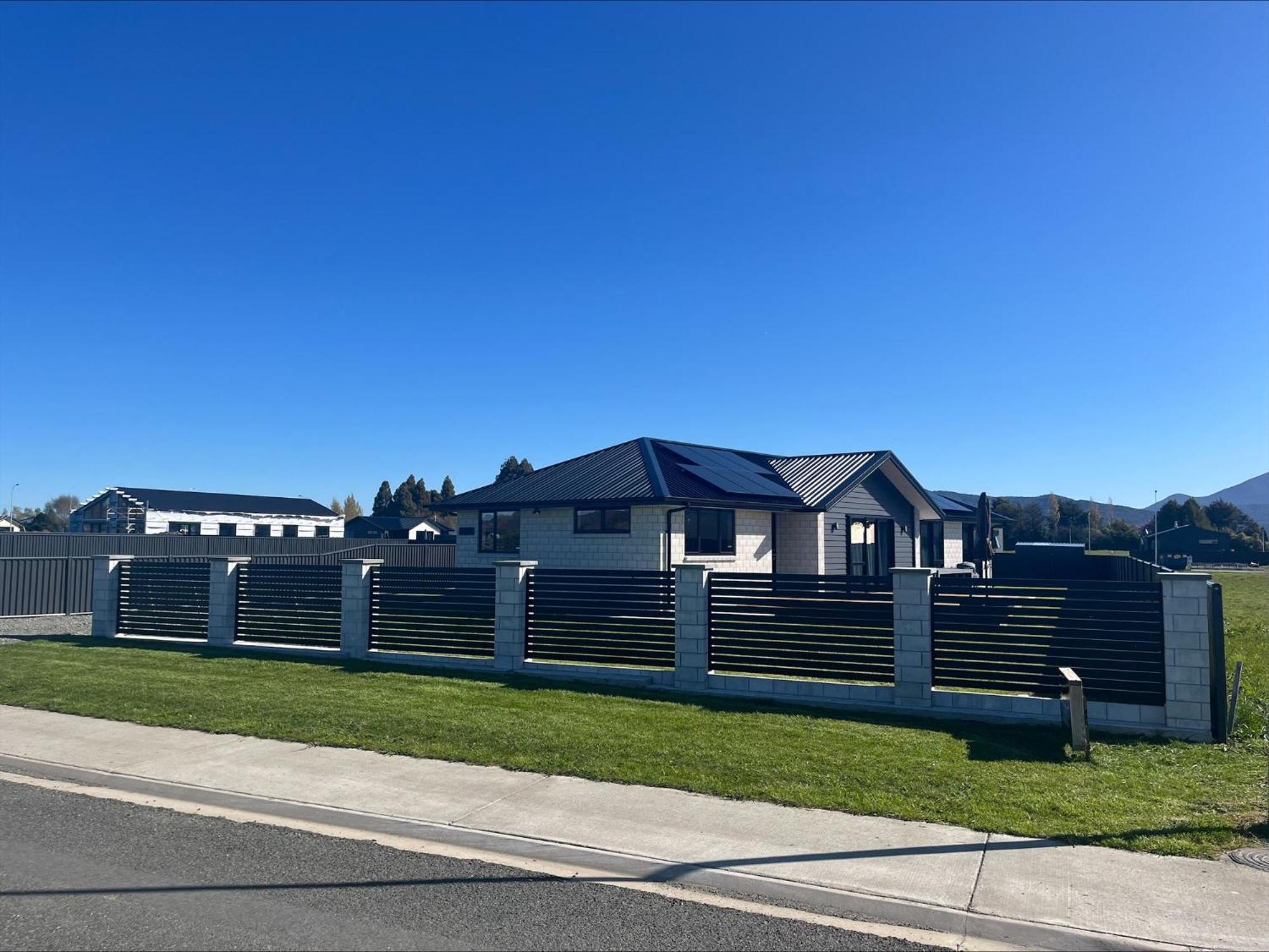 Oraka Scenery - Holiday home Te Anau